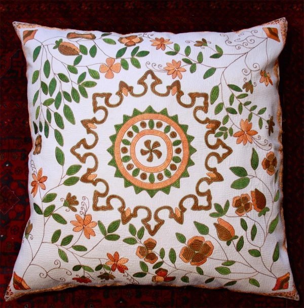 Nakshi Kantha Kussen- Flowers